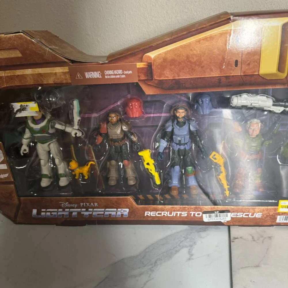 Disney Lightyear Recruits to The Rescue‎ 5